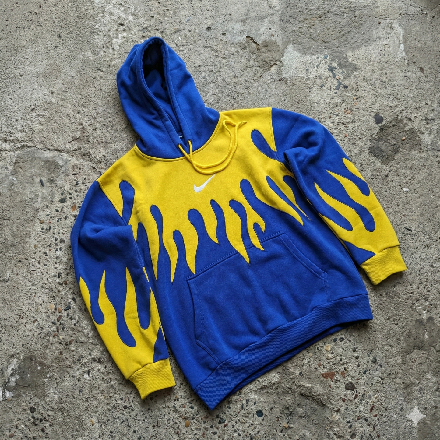 'HIGH VOLTAGE' HOODIE (M)