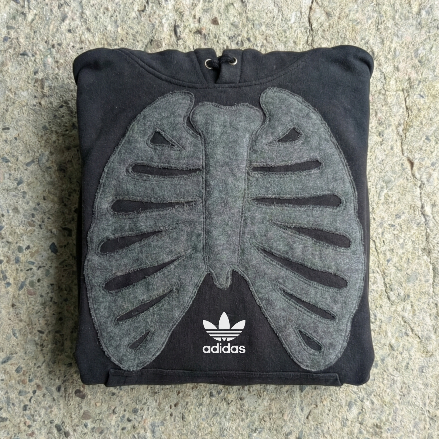 'CARBON BONE' HOODIE (L)