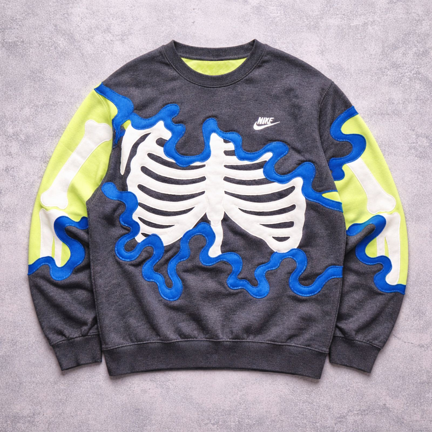 'STATIC PULSE' SWEATSHIRT (XL)